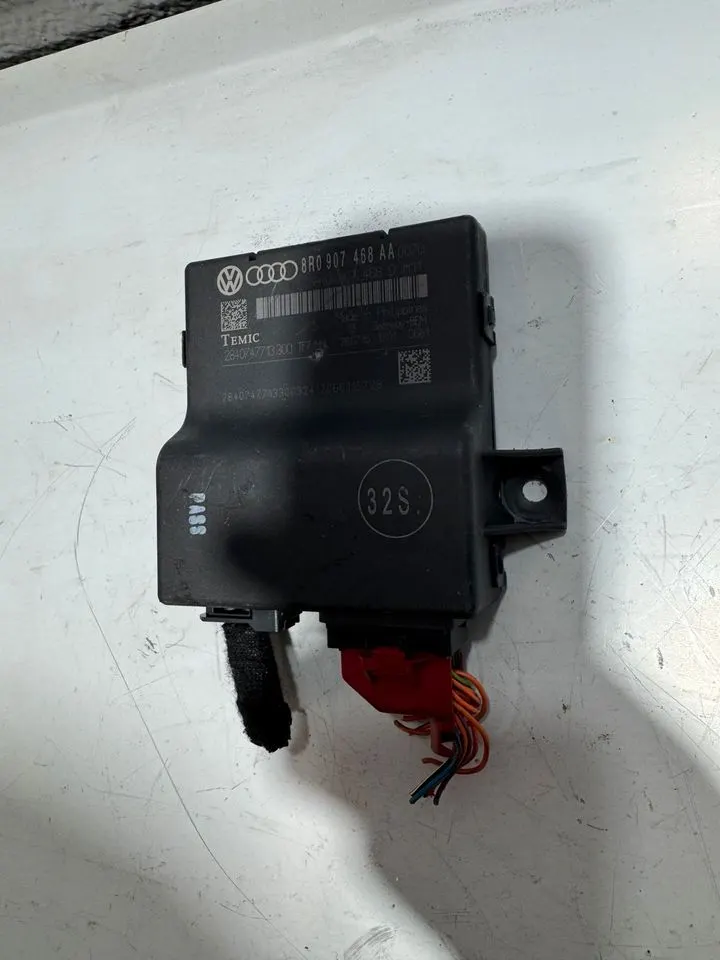 Audi A4 A5 8T 8K Diagnose Gateway Steuergerät 8R0907468AA – Bild 4