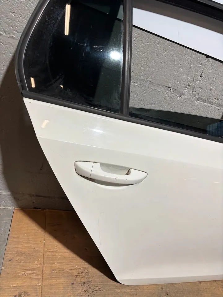 VW Golf 6 VI Limousine Tür Hinten Rechts KOMPLETT LB9A – Bild 3