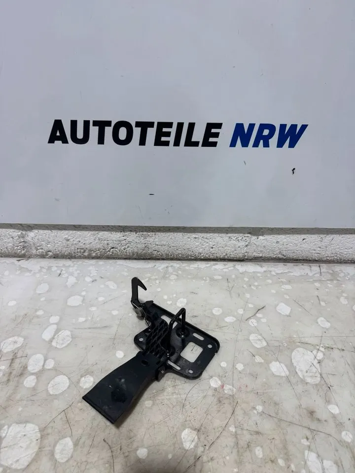 Audi A4 A5 8T 8K B8 Motorhaube Schloss Öffner Fanghaken 8T0823480 – Bild 1