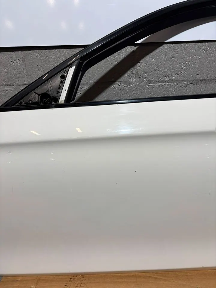 BMW 5er F10 F11 Fahrertür Tür Vorne Links 300 ALPINWEISS – Bild 6