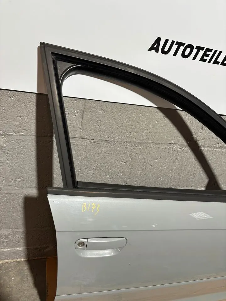 Audi A3 8P Sportback Beifahrertür Tür Vorne Rechts Komplett – Bild 2