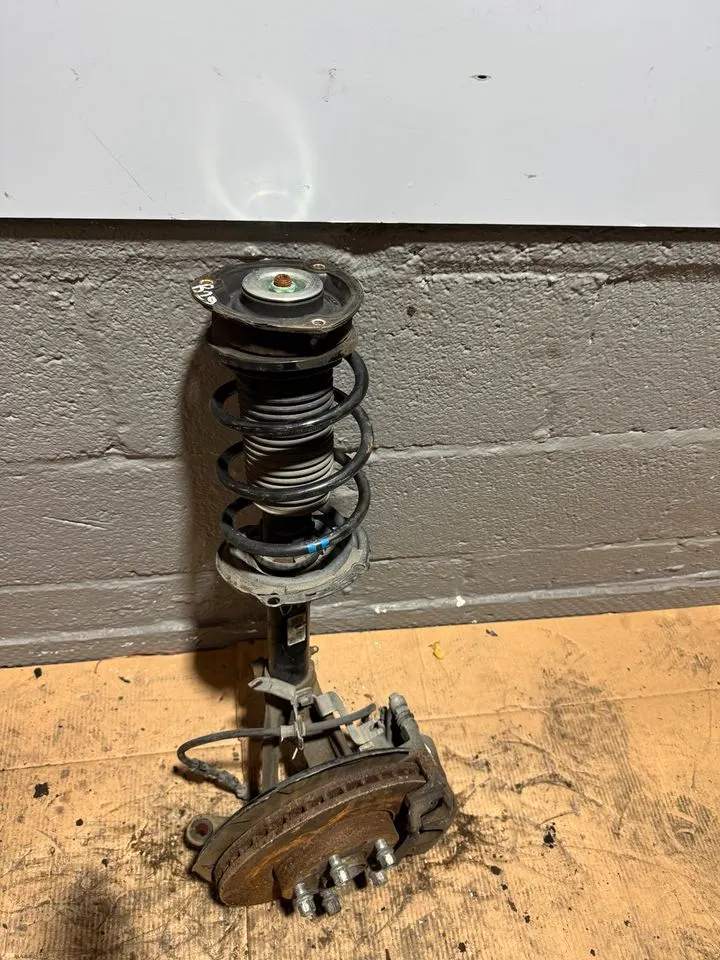 VW Golf 7 VII Touran 5T Achsschenkel Bremssattel Vorne Rechts – Bild 2