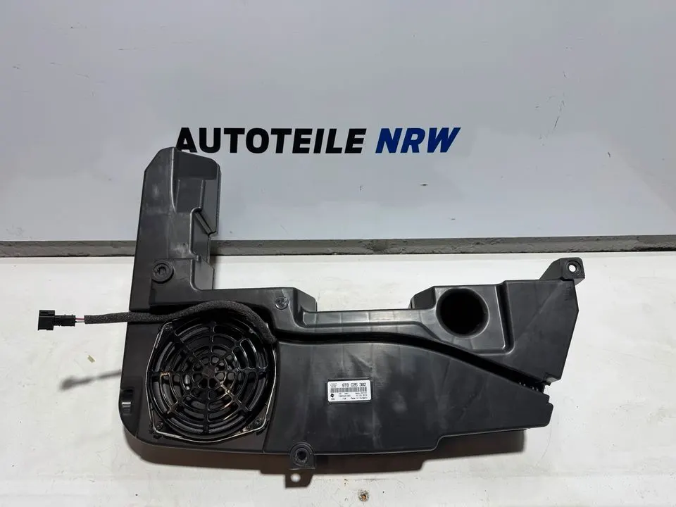 Audi A4 B8 A5 8T Subwoofer Bass Lautsprecher Hinten 8T8035382 – Bild 1