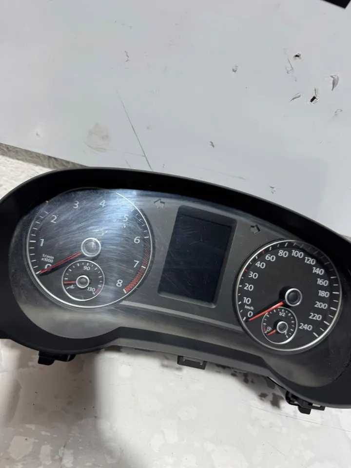 VW Sharan 7N Tacho Tachometer Kombiinstrument 7N0920860D – Bild 4