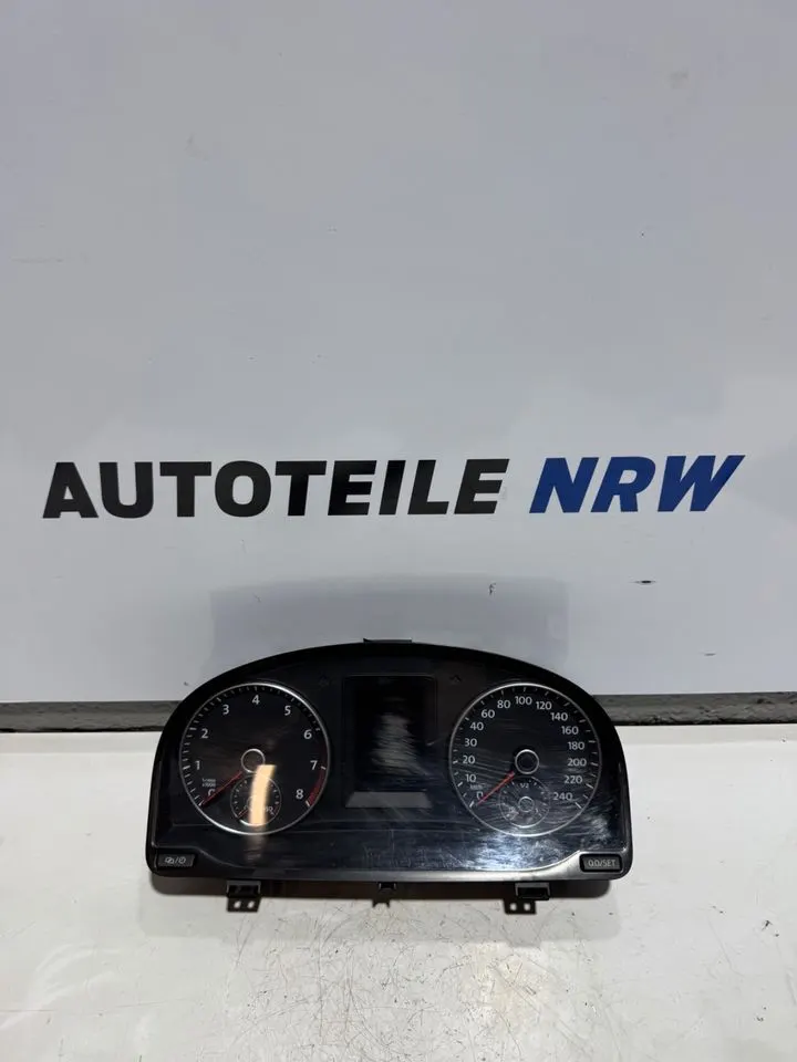 VW Touran 1T3 Tacho Tachometer Kombiinstrument 1T0920865B – Bild 1