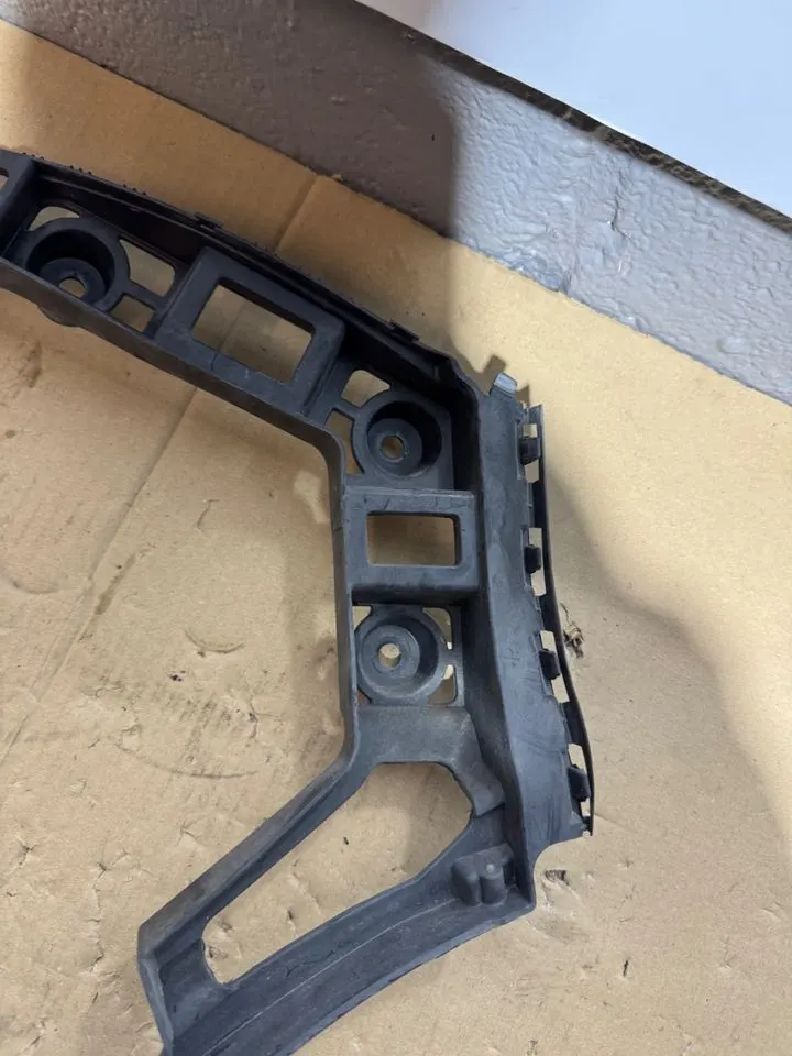 VW Golf 6 VI Stoßfänger Halter Träger Hinten 5K6807393 5K6807394 – Bild 6