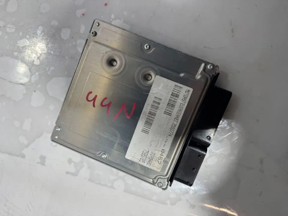 BMW 1er 3er E87 E90 E91 DME Steuergerät Motorsteuergerät 7589705 – Bild 6