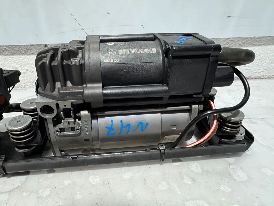 BMW 5er F11 Luftkompressor Luftversorgungsanlage 6789450 6875176 – Bild 6