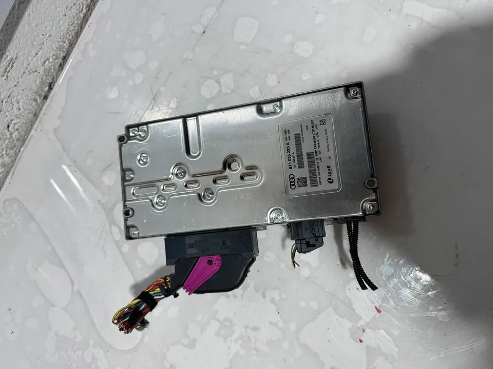Audi A4 A5 8T 8K Bang & Olufsen Sound Verstärker 8T1035223A – Bild 6