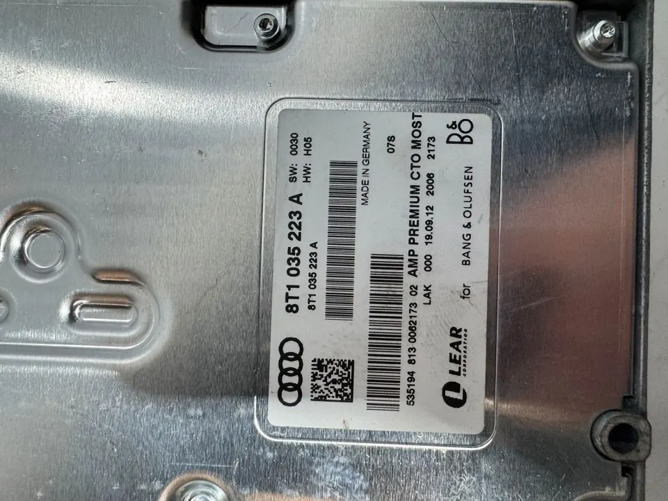 Audi A4 A5 8T 8K Bang & Olufsen Sound Verstärker 8T1035223A – Bild 7