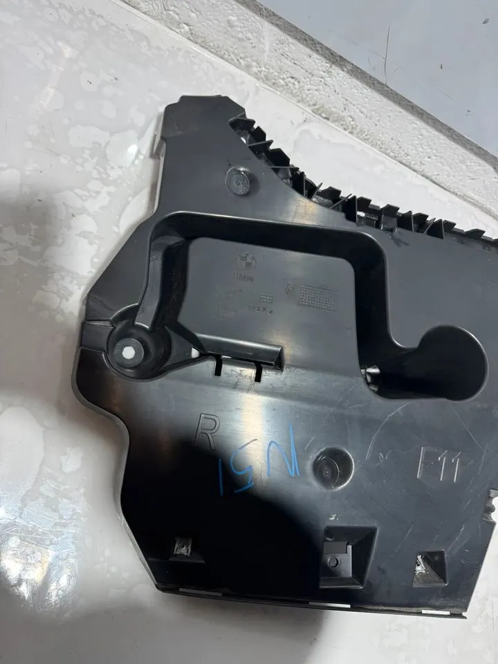 BMW 5er F11 Stoßstange Träger Halter Hinten 7207111 7207112 – Bild 6
