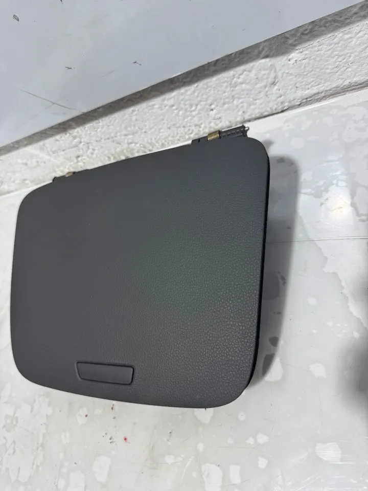 VW Sharan 7N Ablagefach Handschuhfach Mittelkonsole 7N0857922 – Bild 6