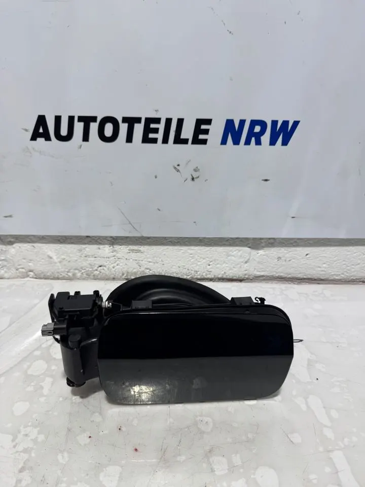Audi A3 8V Limousine Tankklappe Tankdeckel Deckel 8V5809906 LY9T – Bild 1