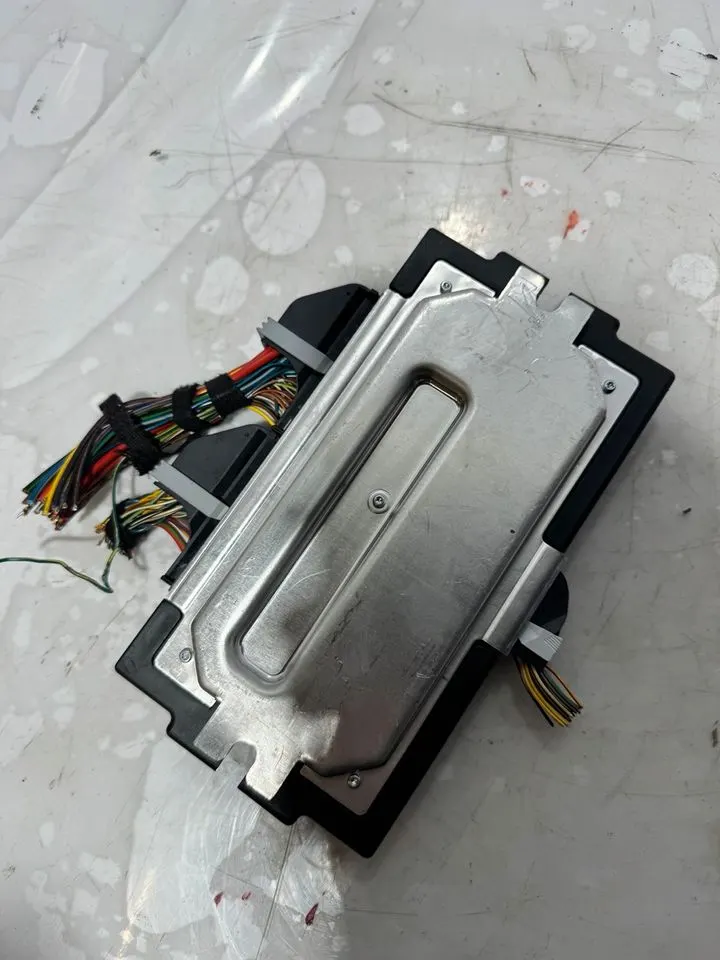 BMW 3er E89 E90 E92 E93 Steuergerät Fußraummodul 9204536 9204539 – Bild 5