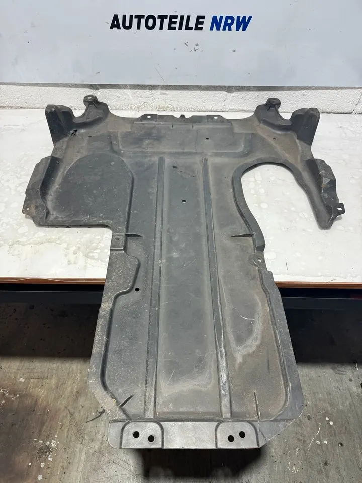 Mercedes W205 Unterfahrschutz Unterboden Abdeckung A2055240000 – Bild 1