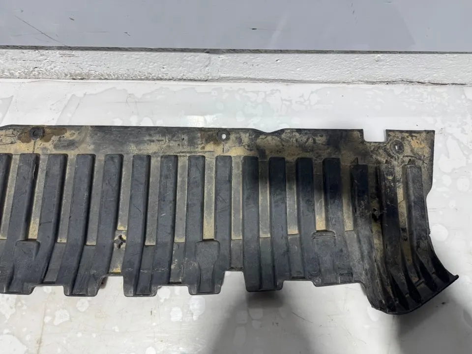 Audi A5 8T 8F B8 Unterboden Ladekantenschutzleiste 8T0807233A – Bild 4