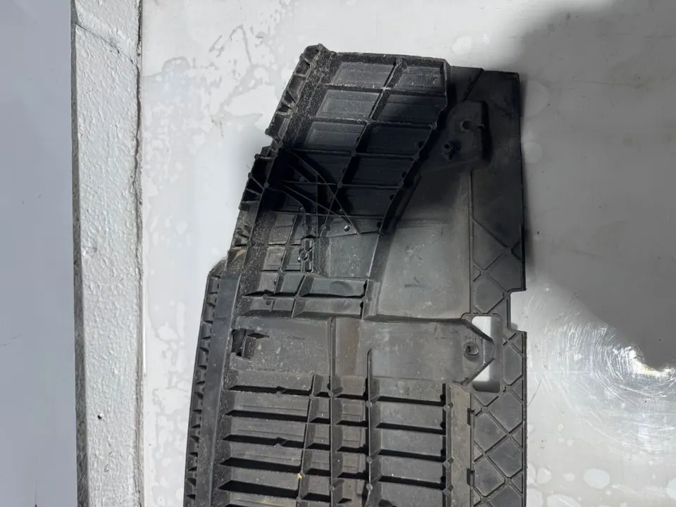 Audi Q3 8U Unterboden Unterfahrschutz Abdeckung 8U0807233C – Bild 3