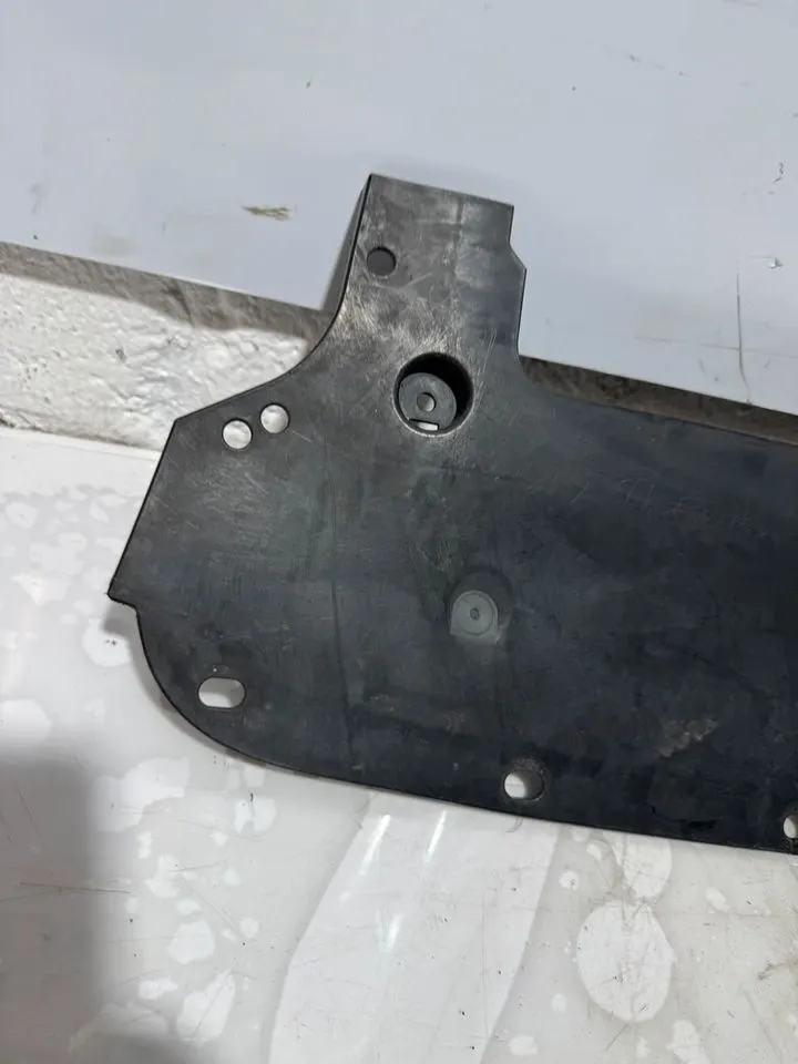 BMW 5er F10 F11 Unterboden Unterfahrschutz 7233899 748506 – Bild 2