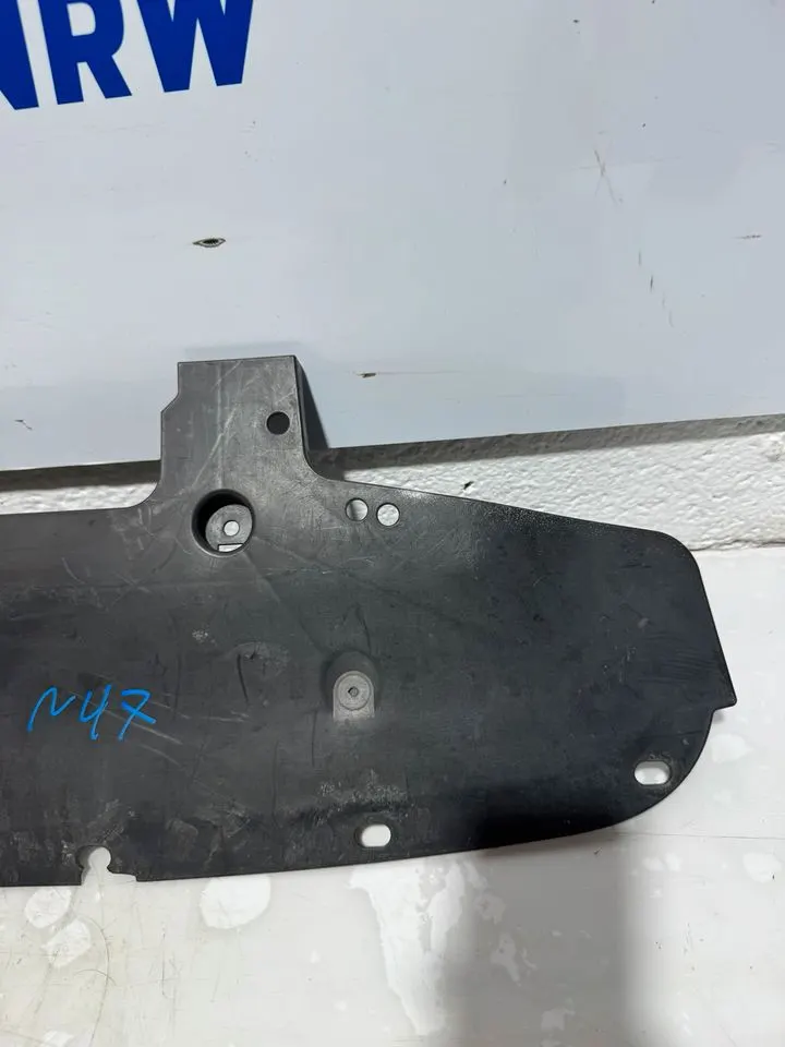 BMW 5er F10 F11 Unterboden Unterfahrschutz 7233899 748506 – Bild 5