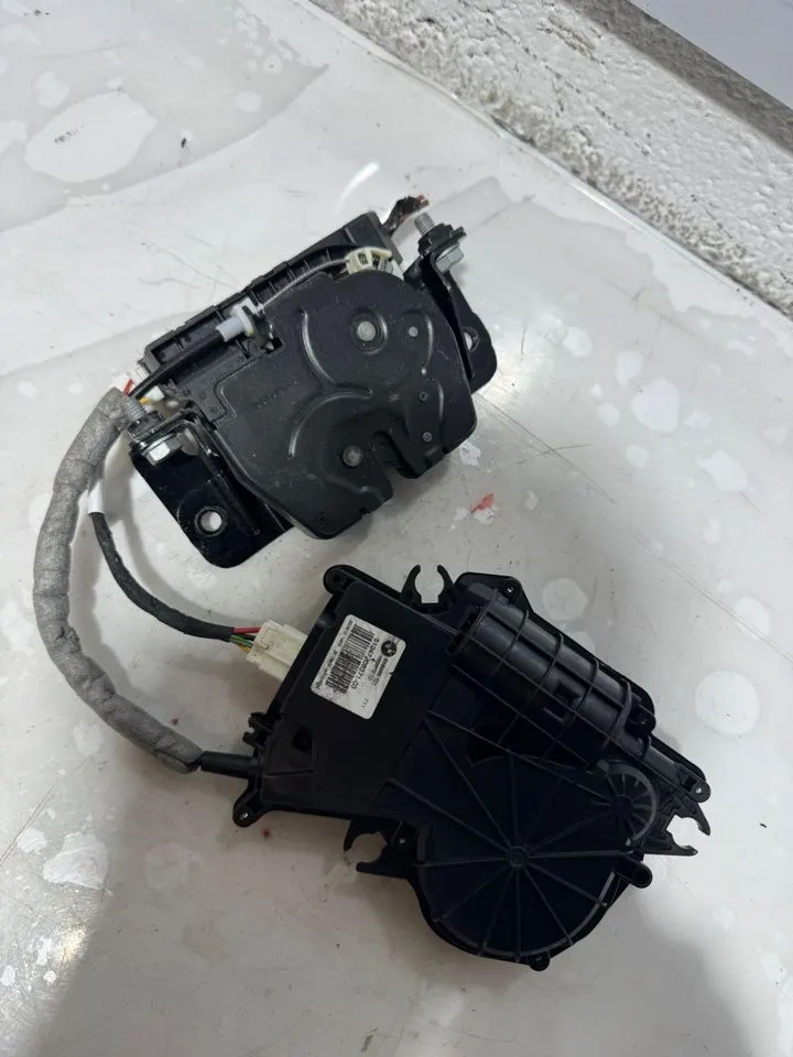 BMW 5er F11 Heckklappe Kofferraum Schloss Hinten 7208371 7269544 – Bild 5