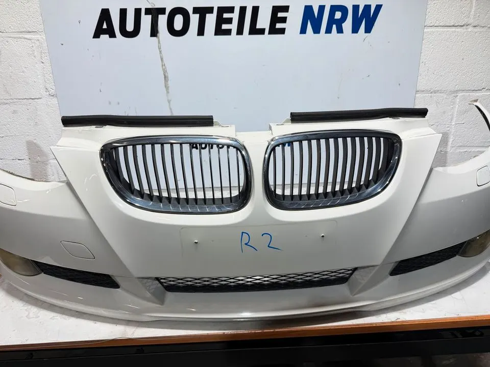 BMW 3er E92 E93 Stoßfänger Stoßstange Vorne 300 – Bild 3