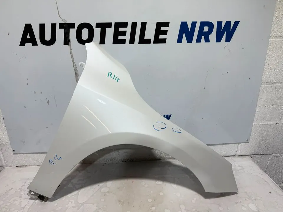 Volvo V60 Kotflügel Seitenwand Vorne Rechts 707 – Bild 1