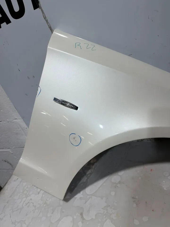 Mercedes CLS W218 C218 Kotflügel Vorne Rechts 799 – Bild 2