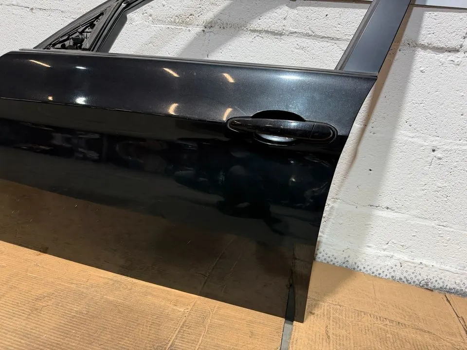 BMW 3er E90 E91 Fahrertür Tür Vorne Links Komplett 475 – Bild 7