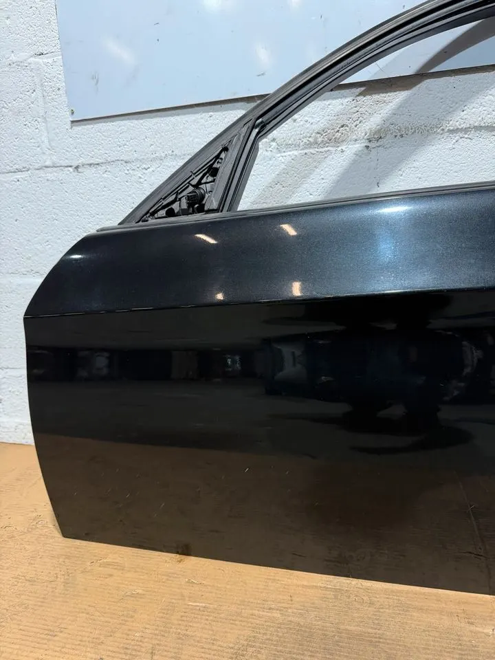 BMW 3er E90 E91 Fahrertür Tür Vorne Links Komplett 475 – Bild 8