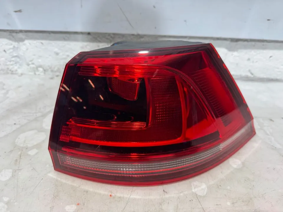 VW Golf 7 VII Variant Heckleuchte Rückleuchte Leuchte Hinten – Bild 6