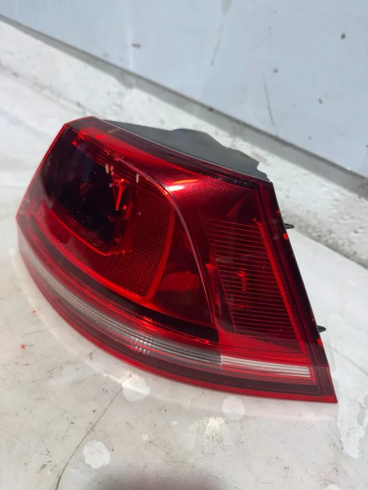 VW Golf 7 VII Variant Heckleuchte Rückleuchte Leuchte Hinten – Bild 7