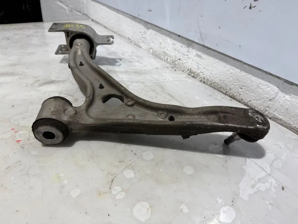 Mercedes B-Klasse W246 Querlenker Vorne A2463301707 A2463301807 – Bild 8