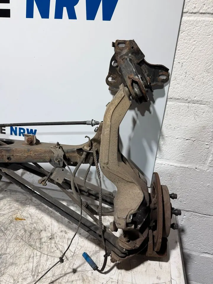 Mini Cooper R55 R56 R57 Hinterachse Achsschenkel Achse Hinten – Bild 3