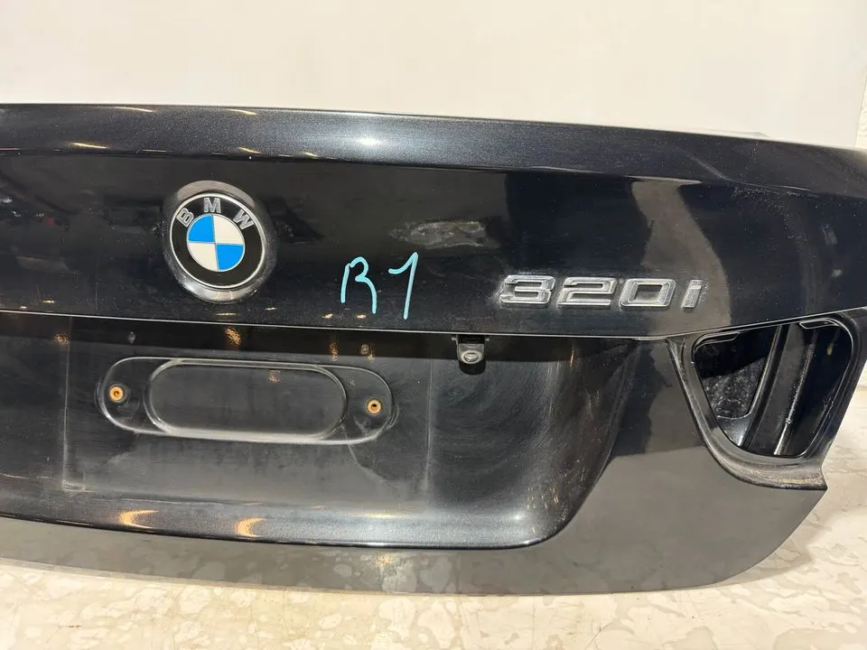 BMW 3er E90 LCI Facelift Heckklappe Kofferraum Deckel Hinten 475 – Bild 6