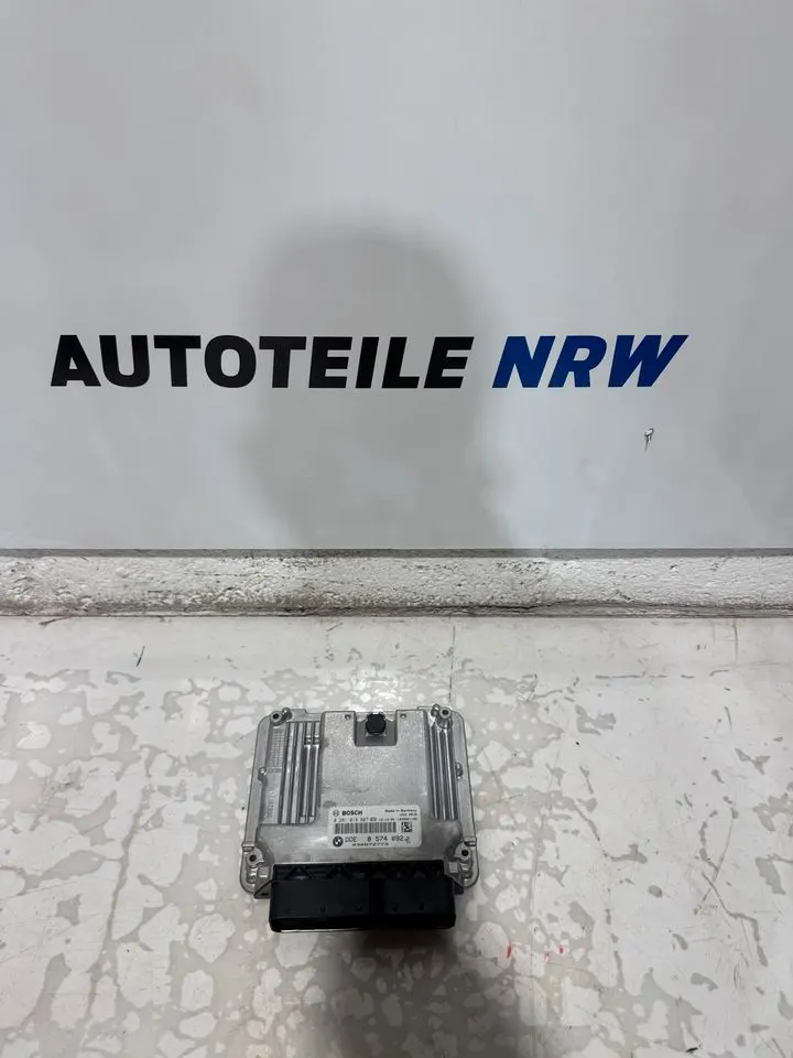 BMW 5er F10 F11 Steuergerät Motorsteuergerät DDE ECU 8574092 – Bild 2