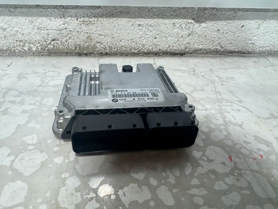 BMW 5er F10 F11 Steuergerät Motorsteuergerät DDE ECU 8574092 – Bild 4