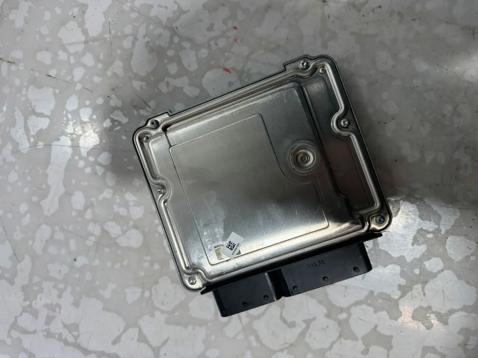BMW 5er F10 F11 Steuergerät Motorsteuergerät DDE ECU 8574092 – Bild 5