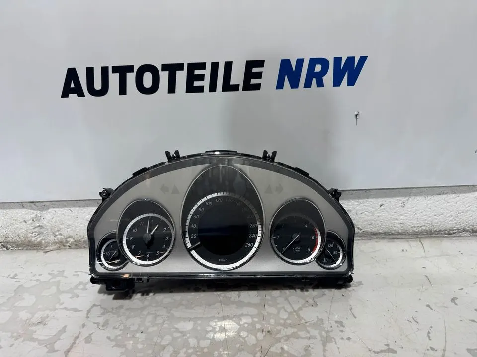 Mercedes E-Klasse W212 S212 Tacho Kombiinstrument A2129004113 – Bild 1