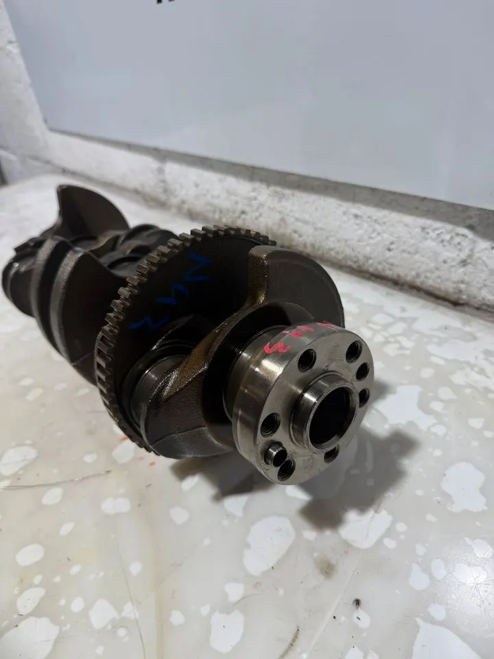 BMW 1er 3er E87 E81 E90 E91 E92 E93 Kurbelwelle 7516040 – Bild 4
