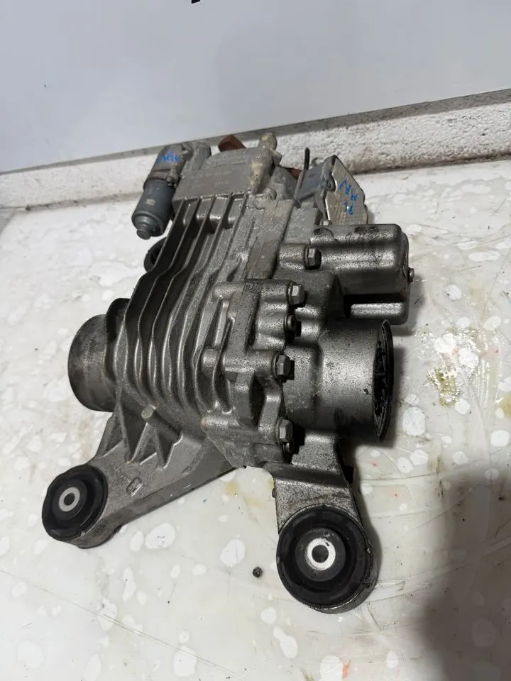 Audi TT 8J Differential Hinterachsgetriebe MMK KMC 0BR525010 – Bild 8