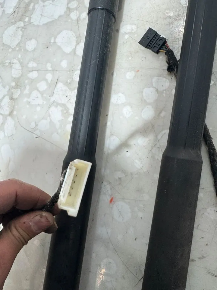 BMW 3er F31 Spindelantrieb Heckklappe Dämpfer 7263155 7263156 – Bild 6