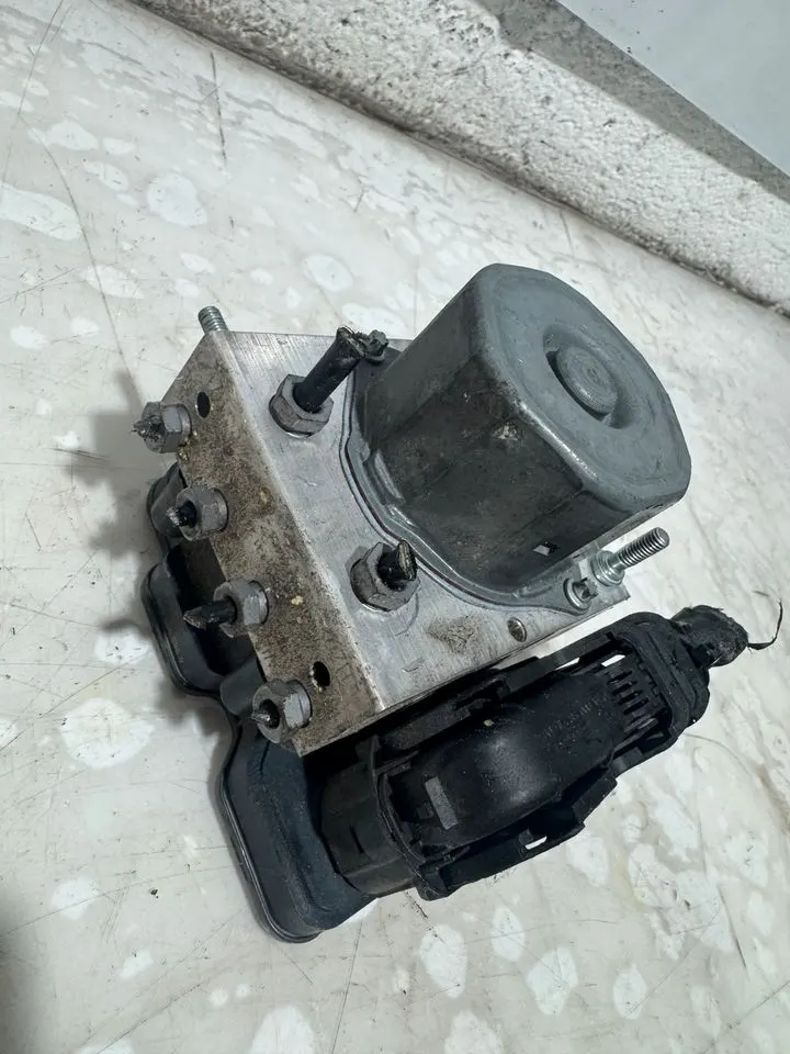 Mercedes B-Klasse W246 ABS Steuergerät Hydraulikblock A0004312300 – Bild 8