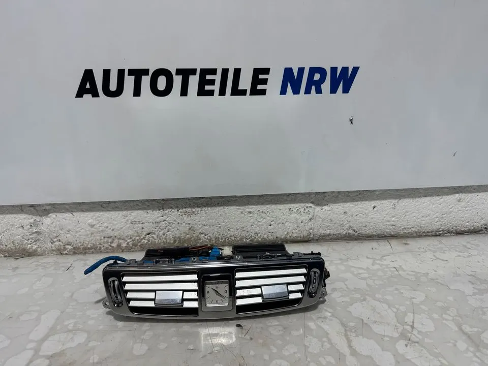 Mercedes CLS C218 X218 Luftdüse Luftausströmer Vorne A2188300754 – Bild 1