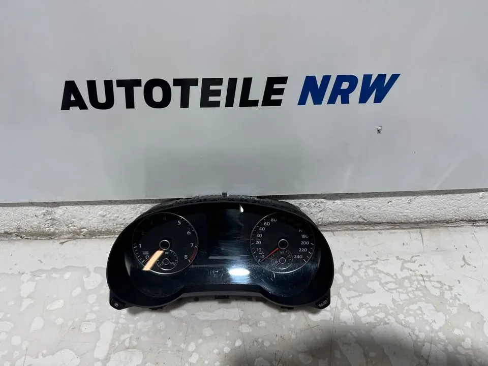VW Sharan 7N Tacho Tachometer Kombiinstrument 7N0920870D – Bild 2