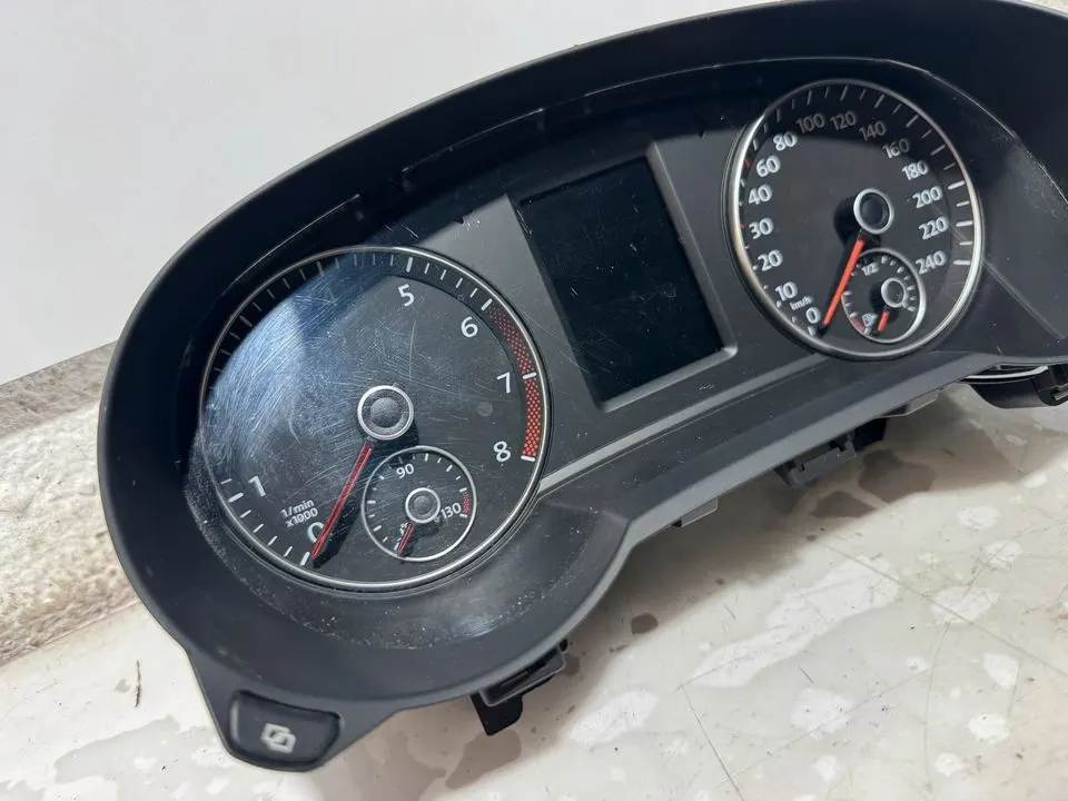 VW Sharan 7N Tacho Tachometer Kombiinstrument 7N0920870D – Bild 3