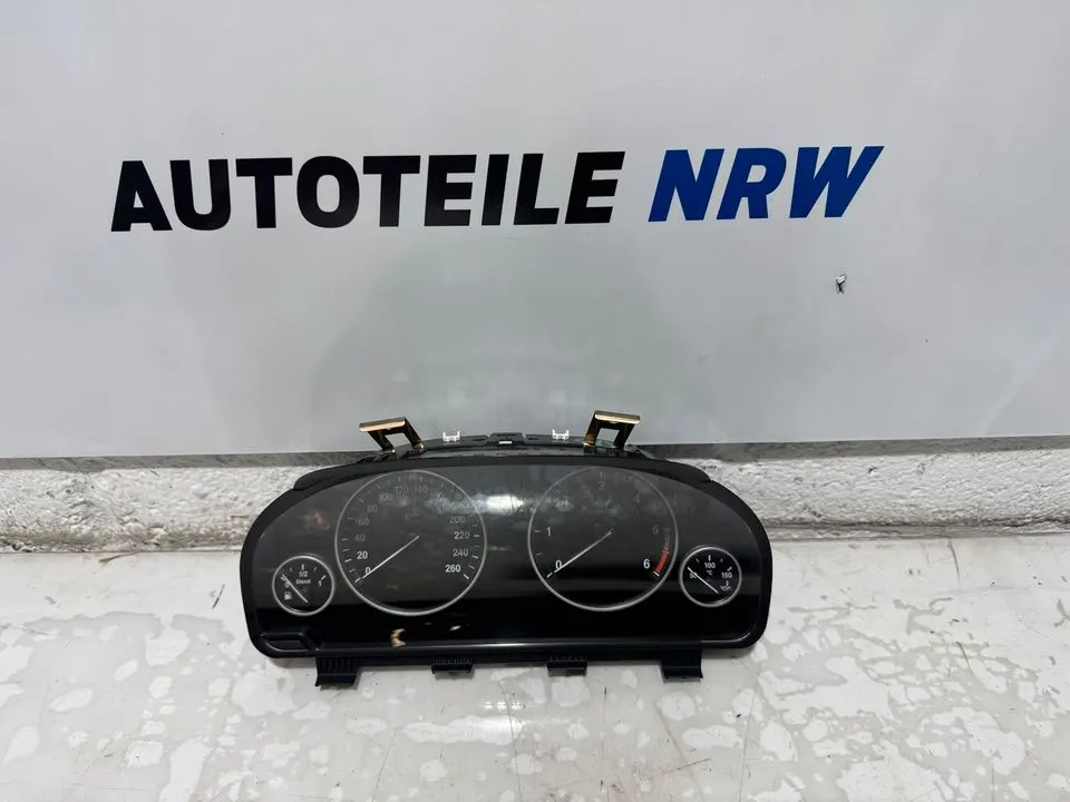 BMW 5er F10 F11 Tacho Tachometer Kombiinstrument 9364607 – Bild 2