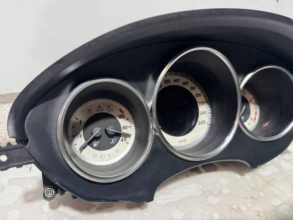 Mercedes CLS C218 X218 Tacho Kombiinstrument A2189007202 – Bild 3