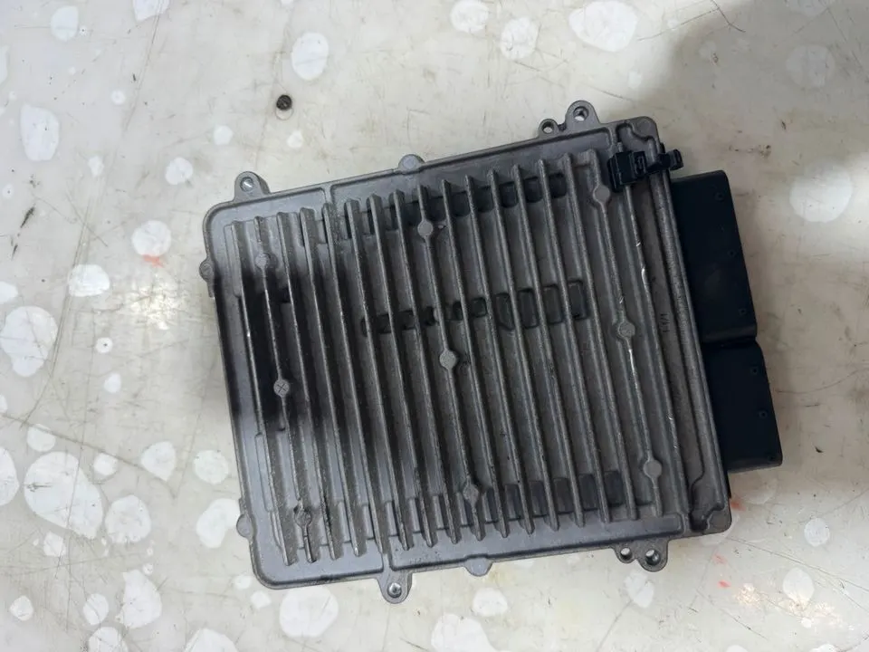 Mercedes E212 C218 M276 Motorsteuergerät Steuergerät A2769001500 – Bild 5