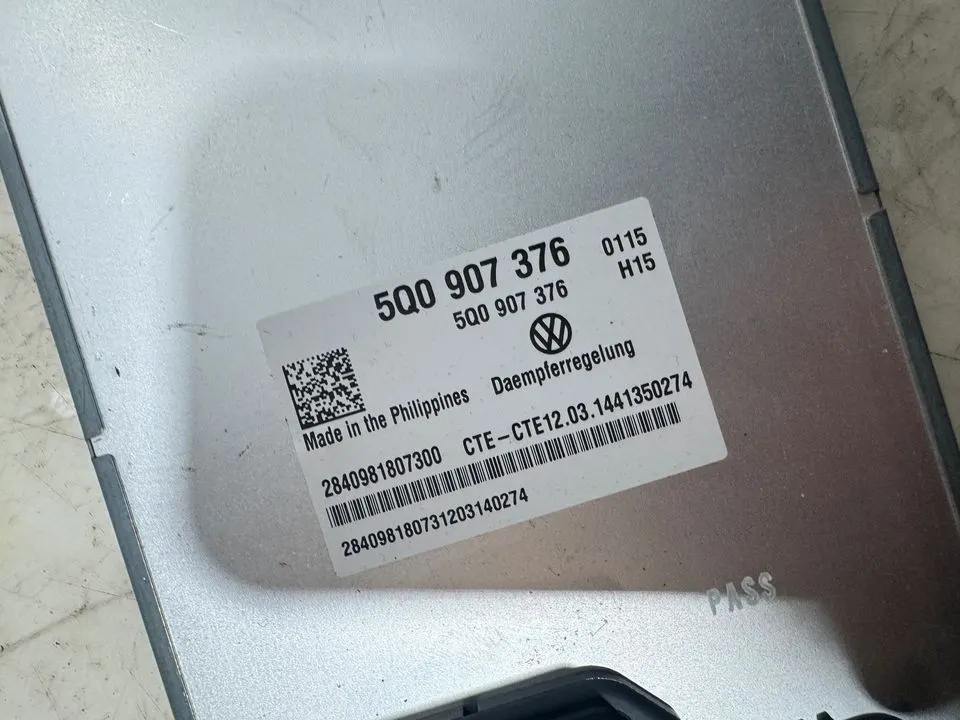 VW Golf 7 Adaptive Steuergerät Fahrwerk Dämpferregelung 5Q0907376 – Bild 6