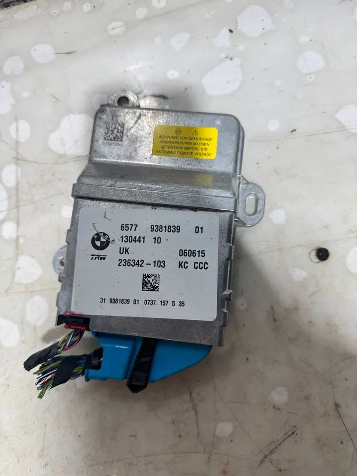 BMW 2er F45 F46 Airbag Steuermodul Einheit Steuergerät 9381839 – Bild 3